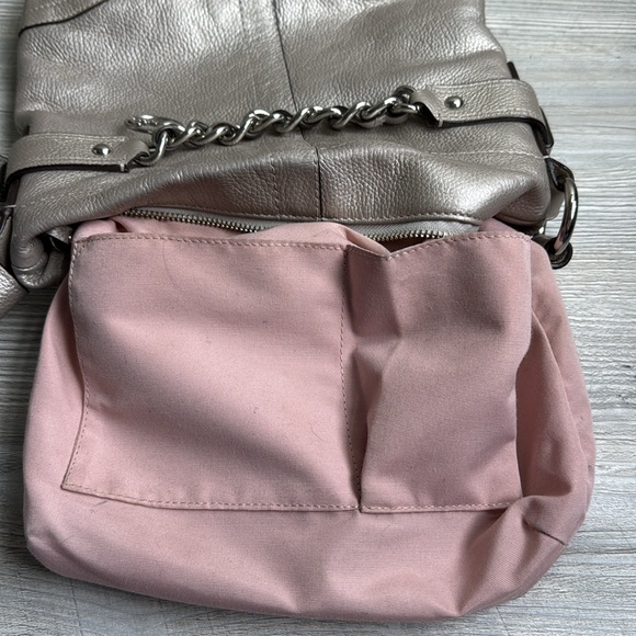 Coach metallic champagne silver pebbled leather chain duffle convertible handbag - Picture 13 of 13